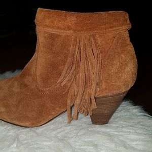💥💥 sale Steve Madden leather booties with tassel